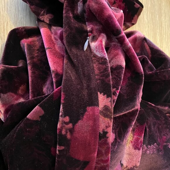 Coldwater Creek Women's Velvet Dark Floral Modest Holiday Dress Purple Size 12 - Picture 10 of 13